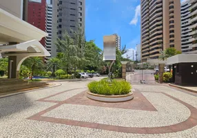 Foto 1 de Apartamento com 4 Quartos à venda, 268m² em Candeal, Salvador