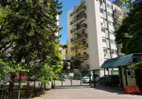 Foto 1 de Apartamento com 1 Quarto para alugar, 55m² em Jardim Lindóia, Porto Alegre