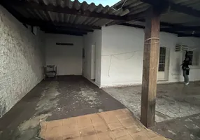 Foto 1 de Casa com 2 Quartos para alugar, 68m² em Pico do Amor, Cuiabá