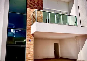 Foto 1 de Casa de Condomínio com 3 Quartos à venda, 148m² em Chácaras Alto da Glória, Goiânia