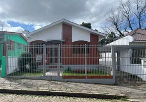 Foto 1 de Casa com 4 Quartos à venda, 148m² em Medianeira, Porto Alegre