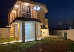 Foto 1 de Sobrado com 6 Quartos para venda ou aluguel, 600m² em Guarani, Colombo