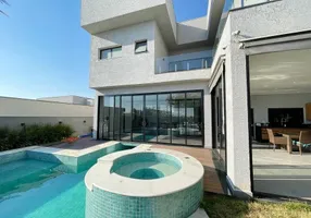 Foto 1 de Casa de Condomínio com 4 Quartos à venda, 200m² em Jardim Acapulco , Guarujá