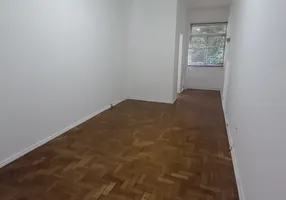 Foto 1 de Apartamento com 2 Quartos à venda, 70m² em Copacabana, Rio de Janeiro