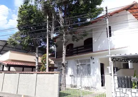 Foto 1 de Casa com 4 Quartos à venda, 360m² em Loteamento Sao Jose, Nova Friburgo