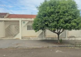 Foto 1 de Casa com 4 Quartos à venda, 180m² em Santa Monica, Londrina