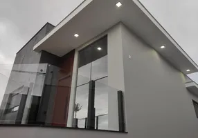Foto 1 de Casa com 2 Quartos à venda, 180m² em Capoeiras, Florianópolis