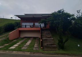 Foto 1 de Casa de Condomínio com 3 Quartos à venda, 300m² em Tapanhão, Jambeiro