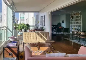 Foto 1 de Apartamento com 3 Quartos à venda, 211m² em Pinheiros, São Paulo