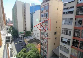 Foto 1 de Kitnet com 1 Quarto à venda, 29m² em Centro, Rio de Janeiro