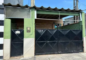 Foto 1 de Casa com 2 Quartos à venda, 78m² em Nova Cidade, Nilópolis