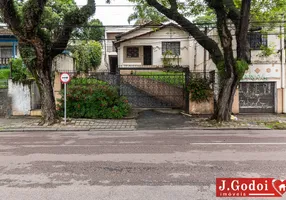 Foto 1 de Casa com 3 Quartos à venda, 600m² em São Lourenço, Curitiba