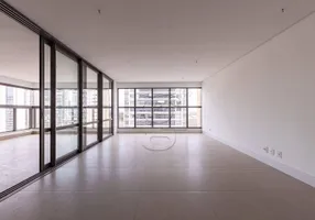 Foto 1 de Apartamento com 4 Quartos à venda, 207m² em Gleba Palhano, Londrina