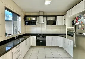 Foto 1 de Sobrado com 3 Quartos à venda, 130m² em Bairro Alto, Curitiba