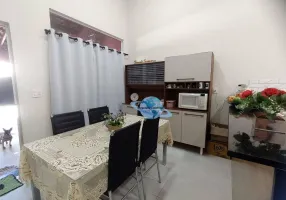 Foto 1 de Casa com 2 Quartos à venda, 75m² em Parque Residencial Sabiás, Indaiatuba