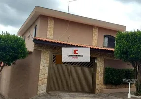 Foto 1 de Sobrado com 3 Quartos à venda, 200m² em Vila Pires, Santo André