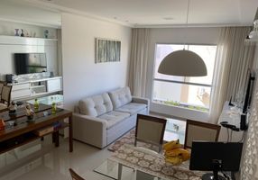Foto 1 de Cobertura com 3 Quartos para venda ou aluguel, 140m² em Buraquinho, Lauro de Freitas