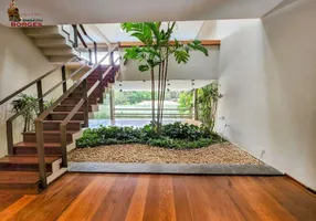Foto 1 de Casa de Condomínio com 5 Quartos para venda ou aluguel, 730m² em Paineiras do Morumbi, São Paulo