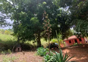 Foto 1 de Fazenda/Sítio com 3 Quartos à venda, 45000m² em Zona Rural, Teixeiras