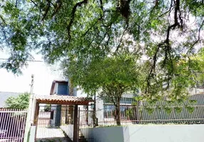 Foto 1 de Casa com 5 Quartos à venda, 525m² em Vila Assunção, Porto Alegre