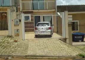 Foto 1 de Sobrado com 2 Quartos à venda, 70m² em Uvaranas, Ponta Grossa