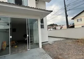 Foto 1 de Sobrado com 2 Quartos à venda, 82m² em Centro, Palhoça