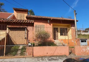 Foto 1 de Casa com 3 Quartos para alugar, 180m² em Cavalhada, Porto Alegre