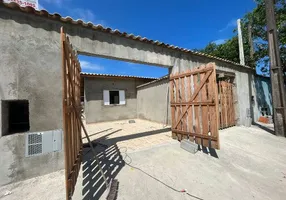 Foto 1 de Casa com 2 Quartos à venda, 60m² em Califórnia, Itanhaém