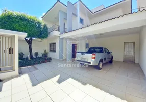 Foto 1 de Casa com 4 Quartos para alugar, 240m² em Champagnat, Londrina