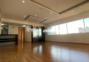 Foto 1 de Apartamento com 3 Quartos para venda ou aluguel, 132m² em Passo da Areia, Porto Alegre