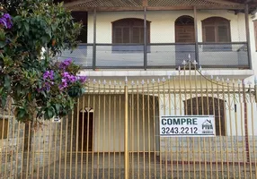 Foto 1 de Casa com 5 Quartos à venda, 276m² em Caiçaras, Belo Horizonte