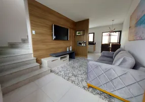 Foto 1 de Casa de Condomínio com 2 Quartos à venda, 74m² em Vera Cruz, Mongaguá