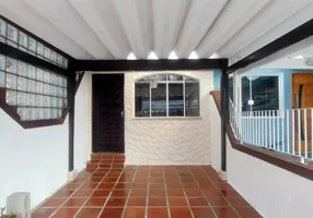 Foto 1 de Casa de Condomínio com 2 Quartos para alugar, 100m² em Jardim do Lago, São Paulo