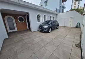 Foto 1 de Casa com 3 Quartos à venda, 150m² em Ponta da Praia, Santos