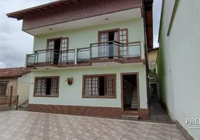 Foto 1 de Casa com 4 Quartos à venda, 200m² em Araras, Teresópolis