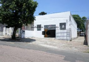 Foto 1 de Galpão/Depósito/Armazém para alugar, 132m² em Medianeira, Porto Alegre