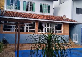 Casas à venda no Jardim Bom Pastor, Botucatu - Imovelweb