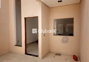 Foto 1 de Casa com 2 Quartos à venda, 56m² em Interlagos, Montes Claros