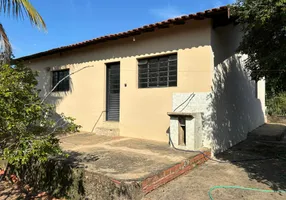 Foto 1 de Fazenda/Sítio com 2 Quartos à venda, 86m² em Centro, São Pedro