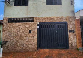 Foto 1 de Sobrado com 3 Quartos à venda, 245m² em Ipiranga, Ribeirão Preto