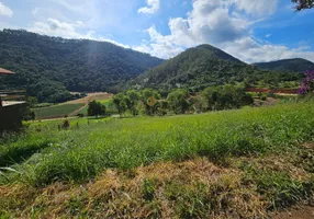 Foto 1 de Lote/Terreno à venda, 393m² em Santa Rosa, Teresópolis