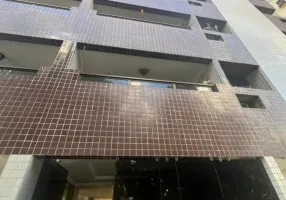 Foto 1 de Apartamento com 3 Quartos para alugar, 136m² em Madalena, Recife
