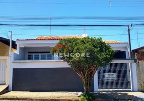 Foto 1 de Casa com 4 Quartos à venda, 220m² em Jardim Amelia, São João da Boa Vista