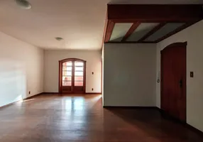 Foto 1 de Apartamento com 4 Quartos à venda, 158m² em Centro, São João Del Rei
