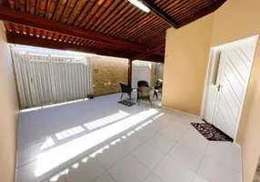 Foto 1 de Casa com 3 Quartos à venda, 140m² em Emaús, Parnamirim