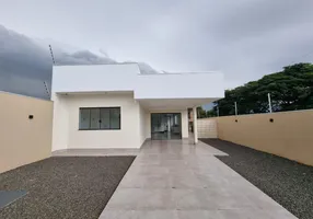 Foto 1 de Casa com 3 Quartos para alugar, 100m² em Jardim Três Lagoas, Maringá