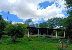 Foto 1 de Fazenda/Sítio com 4 Quartos à venda, 4500m² em Centro, Santana do Riacho