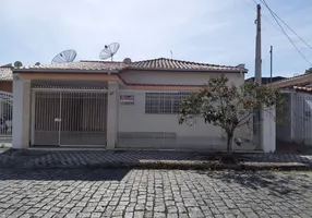 Foto 1 de Casa com 3 Quartos à venda, 225m² em Nova Lorena, Lorena