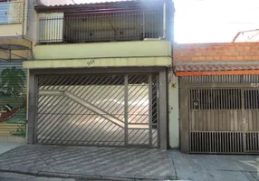 Foto 1 de Casa com 3 Quartos à venda, 147m² em Vila Guilhermina, São Paulo