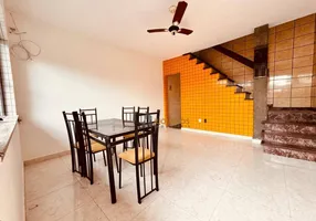 Foto 1 de Casa de Condomínio com 2 Quartos à venda, 60m² em Vila Blanche, Cabo Frio